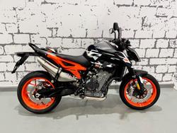 KTM 890 Duke GP