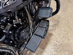 2025 Harley-davidson FLHXSE CVO STREET GLIDE (121) POISON BER