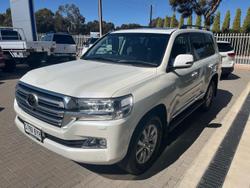 2018 Toyota Landcruiser Sahara VDJ200R 4X4 Dual Range Crystal Pearl