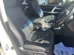 2018 Toyota Landcruiser Sahara VDJ200R 4X4 Dual Range Crystal Pearl