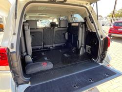 2018 Toyota Landcruiser Sahara VDJ200R 4X4 Dual Range Crystal Pearl