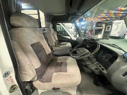 2002 Winnebago Alpine 2135