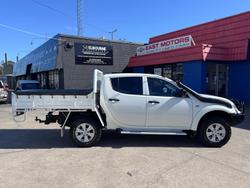 2014 Mitsubishi Triton GLX MN MY15 4X4 Dual Range White