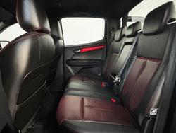 2019 Isuzu D-MAX X-Runner MY19 4X4 Dual Range Pearl White