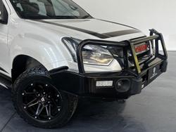 2019 Isuzu D-MAX X-Runner MY19 4X4 Dual Range Pearl White