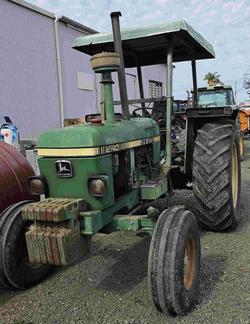 1981 John Deere 2140 Green