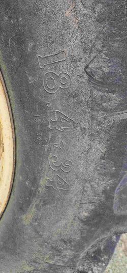 1981 John Deere 2140 Green