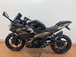 2022 Kawasaki NINJA 400 Black