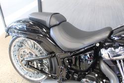 2025 Harley-davidson FLFB FAT BOY (117) VIVID BLACK