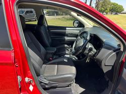 2014 Mitsubishi Outlander LS