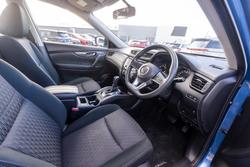 2019 Nissan
                X-TRAIL ST