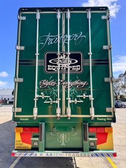 2011 Maxitrans St3 22 Pallet Refrigerated Curtain Sider