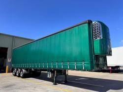 2011 Maxitrans St3 22 Pallet Refrigerated Curtain Sider