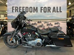 2020 Harley-davidson FLHXSE CVO STREET GLIDE Black Stardust Fade