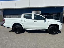 2018 Mitsubishi
Triton GLX