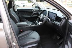 2025 MG HS Super Hybrid Essence