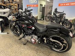 2018 Harley-Davidson Breakout 107 (FXBR) Softail Black