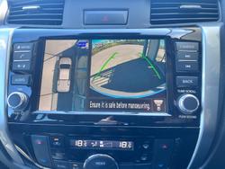 2025 Nissan Navara ST-X