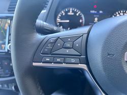 2025 Nissan Navara ST-X