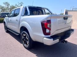 2025 Nissan Navara ST-X