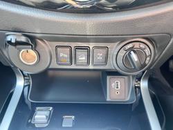 2025 Nissan Navara ST-X