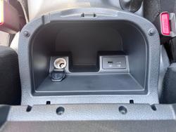 2025 Nissan Navara ST-X