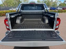 2025 Nissan Navara ST-X