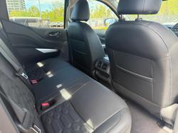 2025 Nissan Navara ST-X