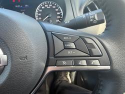 2025 Nissan Navara ST-X