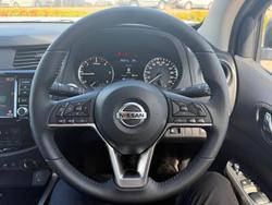 2025 Nissan Navara ST-X