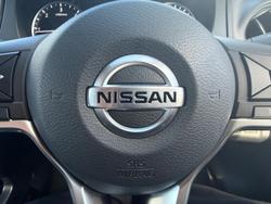 2025 Nissan Navara ST-X