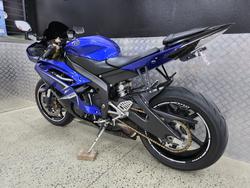 2009 Yamaha YZF-R6 BLUE