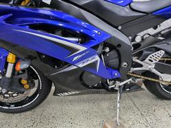 2009 Yamaha YZF-R6 BLUE