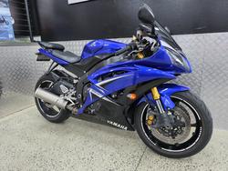 2009 Yamaha YZF-R6 BLUE