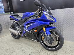 2009 Yamaha YZF-R6 BLUE