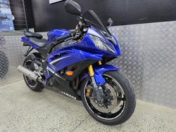 2009 Yamaha YZF-R6 BLUE