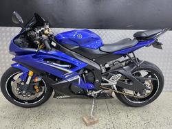 2009 Yamaha YZF-R6 BLUE