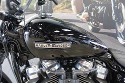 2025 Harley-davidson FXBB STREET BOB (117) VIVID BLACK