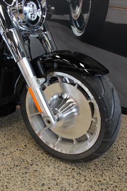 2025 Harley-davidson FLFB FAT BOY (117) VIVID BLACK