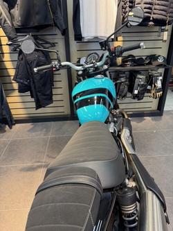 2025 Triumph 2025 Triumph 900CC SCRAMBLER 900 Kingfisher Blue