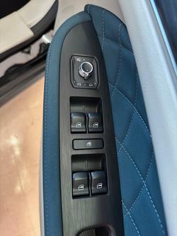2025 GWM
                Ora Lux