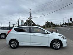 2012 Hyundai Accent Active RB Crystal White