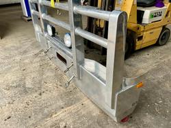 0 Kenworth T409sar 4 Post Whitlock $5500