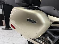 2014 TRIUMPH SPRINT GT Gold