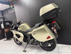 2014 TRIUMPH SPRINT GT Gold