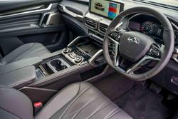 2025 LDV D90 Executive