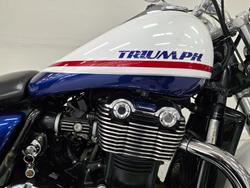 2011 Triumph THUNDERBIRD White