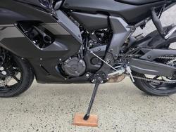 2025 Yamaha YZF-R7LA BLACK