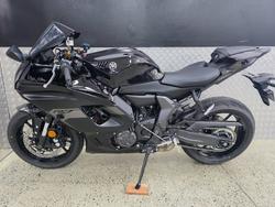 2025 Yamaha YZF-R7LA BLACK
