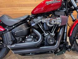 2017 Harley-davidson FXBB STREET BOB Red